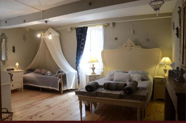 Les Trois Faisans Hotel Bligny-sur-Ouche ภายนอก รูปภาพ
